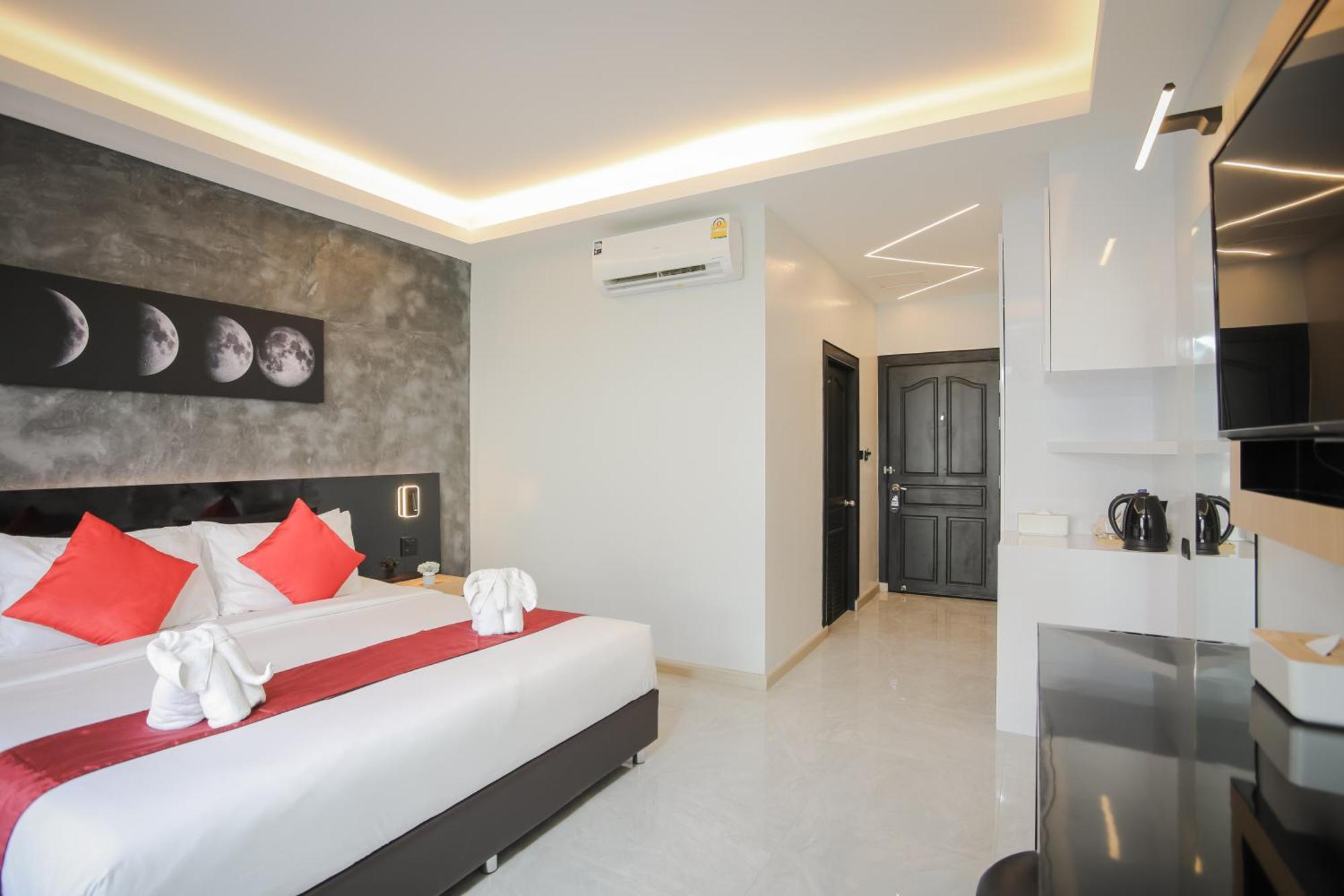 Etk Patong Resort Экстерьер фото