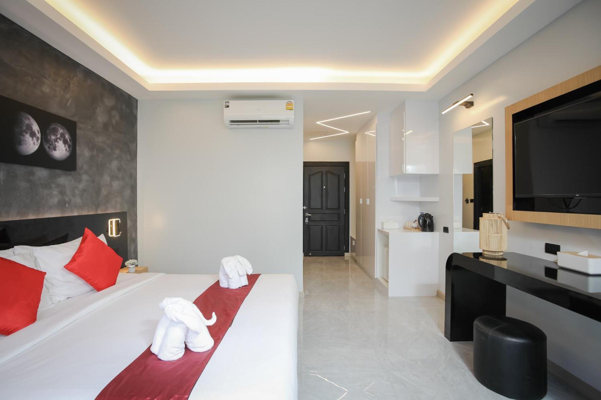 Etk Patong Resort Экстерьер фото