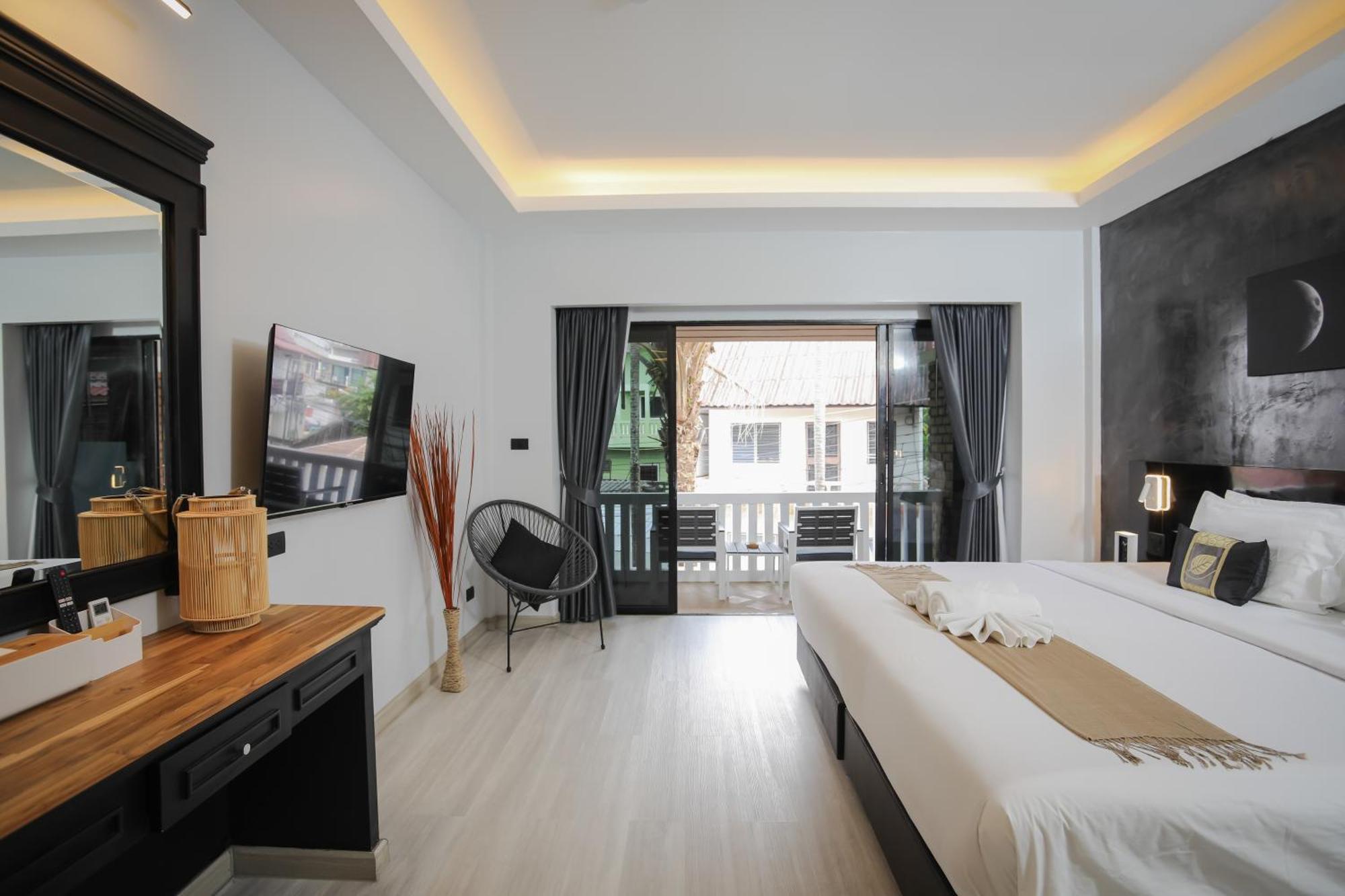 Etk Patong Resort Экстерьер фото