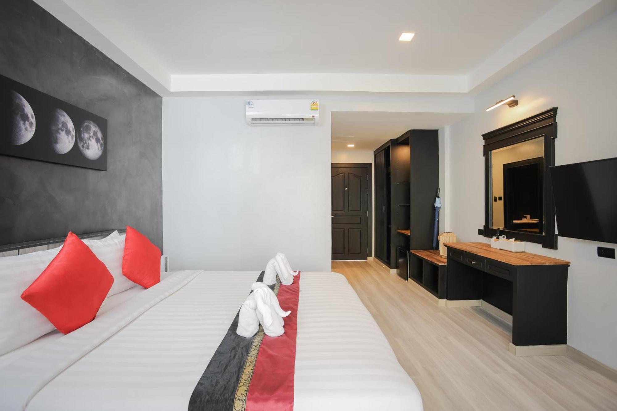 Etk Patong Resort Экстерьер фото