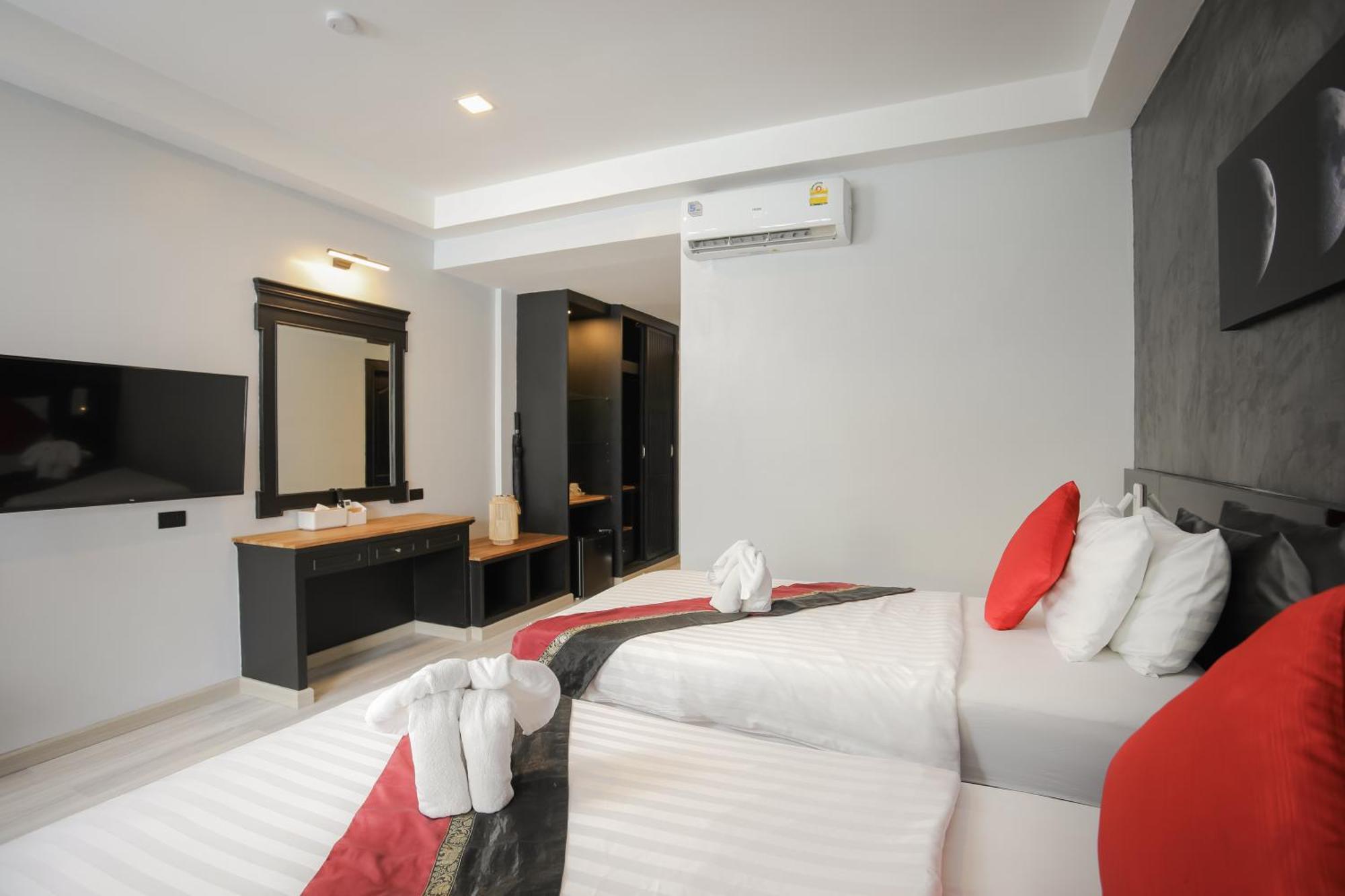 Etk Patong Resort Экстерьер фото