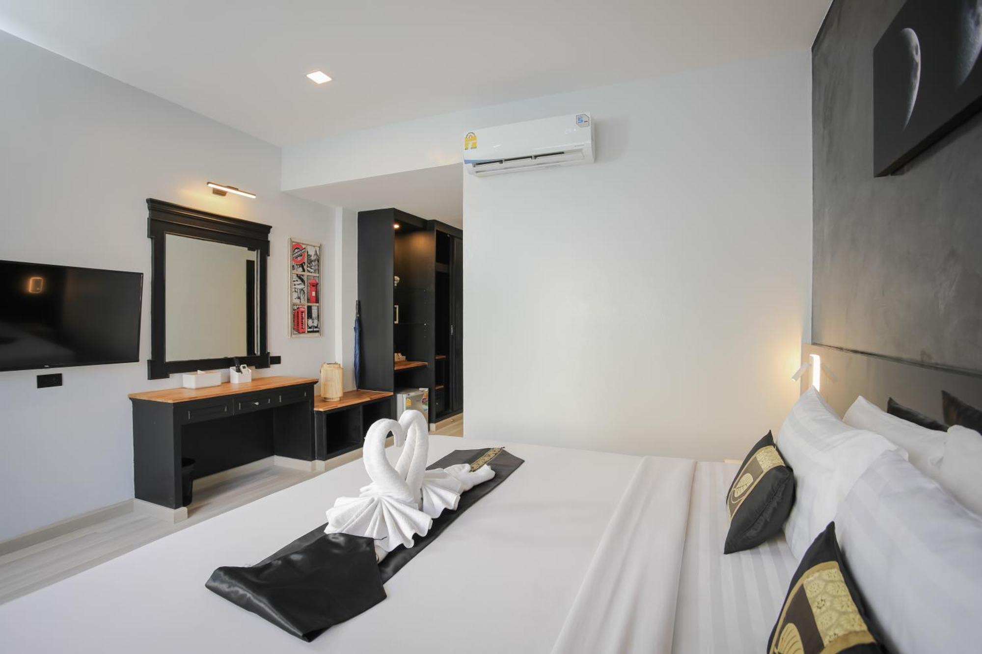 Etk Patong Resort Экстерьер фото