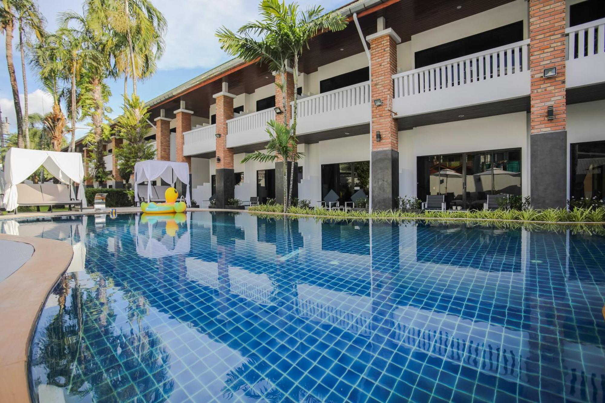 Etk Patong Resort Экстерьер фото