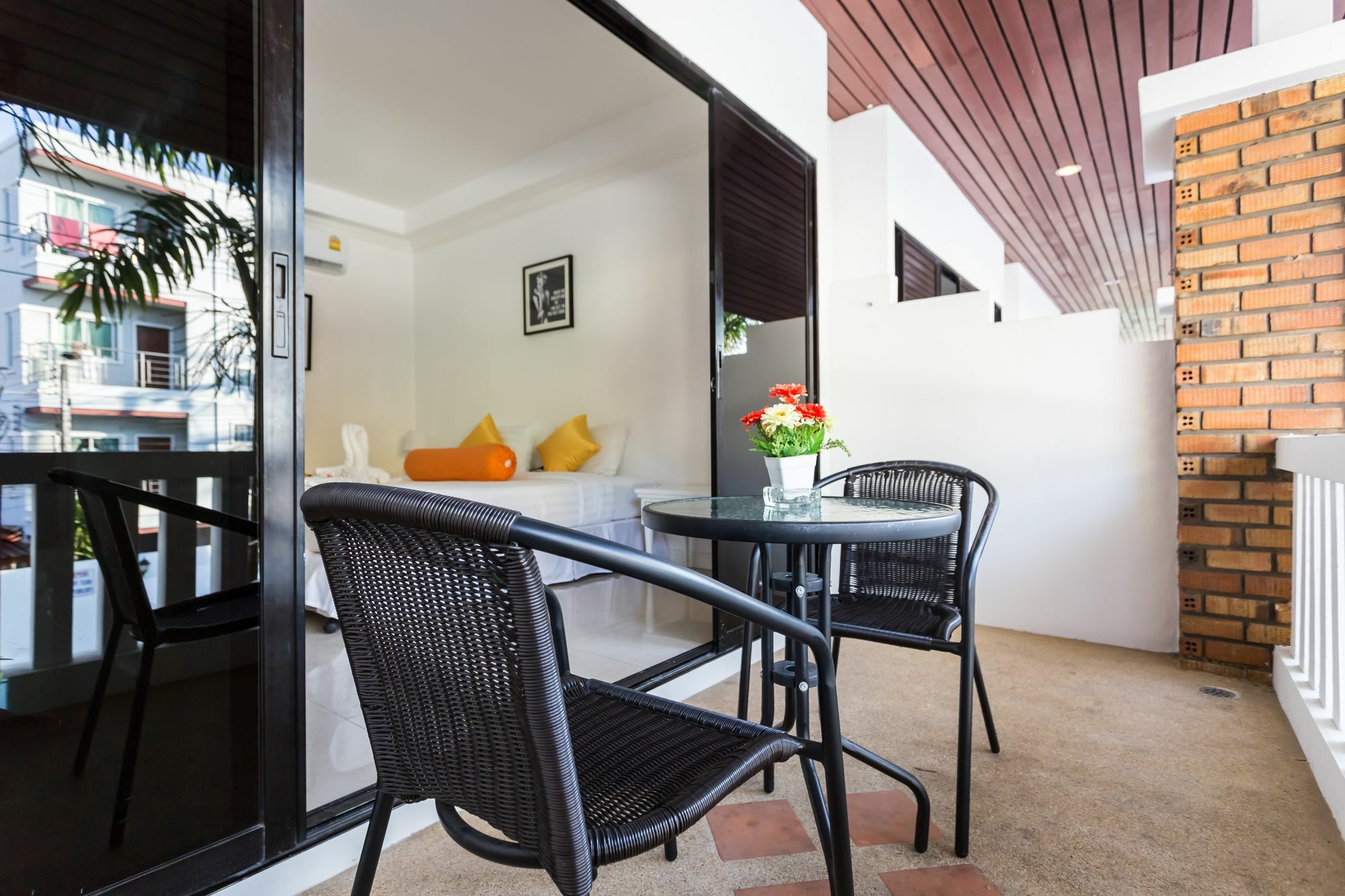 Etk Patong Resort Экстерьер фото